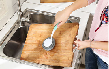 China Eco Friendly Stainless Steel Scrubber With Handle Ideal For Kitchne Pots And Pans supplier