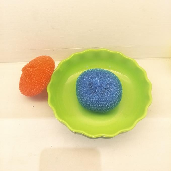 Colorful Plastic Scouring Ball OEM / ODM Acceptable With Strong Cleaning Capacity